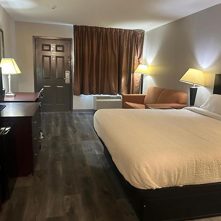 Travelodge By Wyndham Накітош Екстер'єр фото