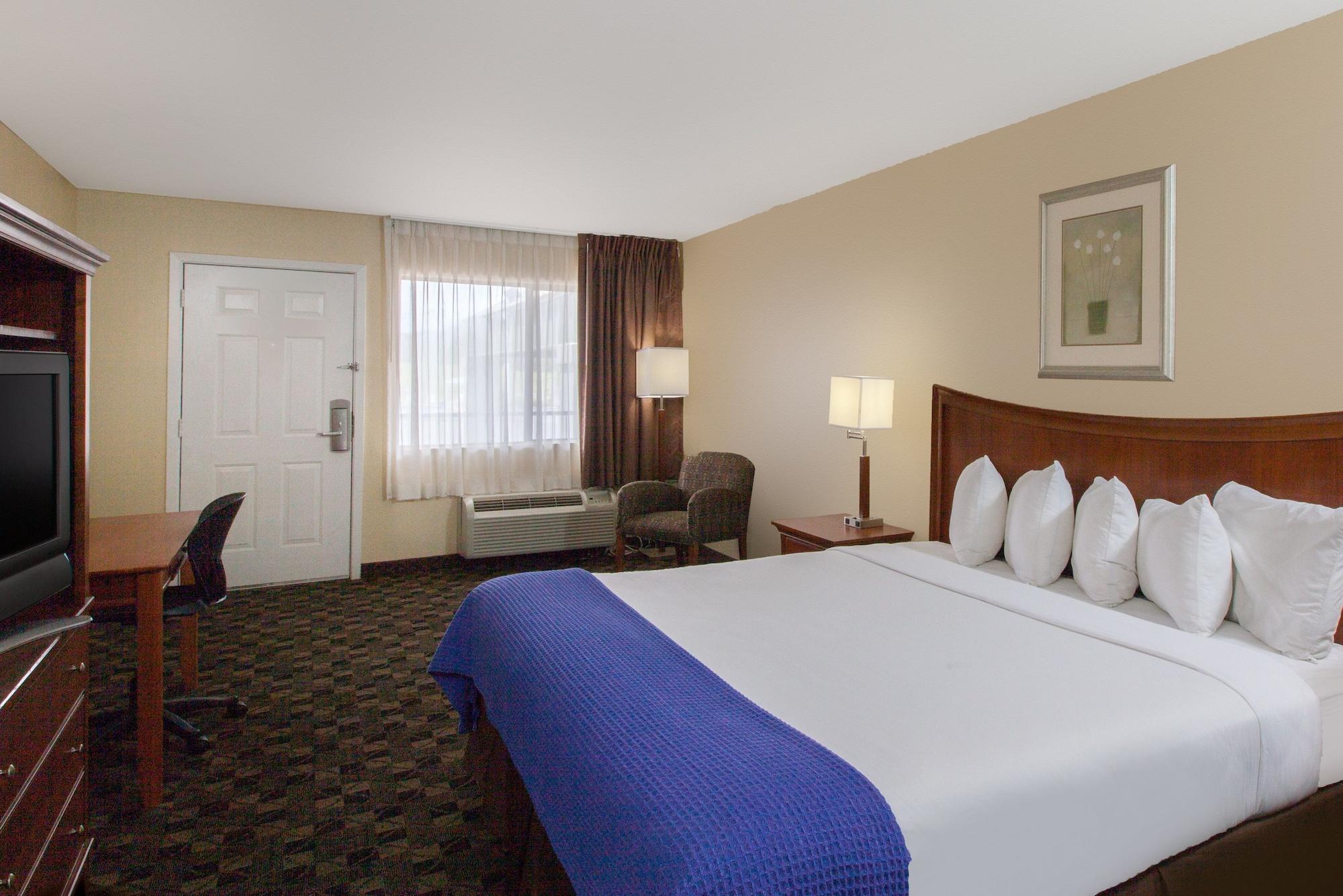 Travelodge By Wyndham Накітош Екстер'єр фото